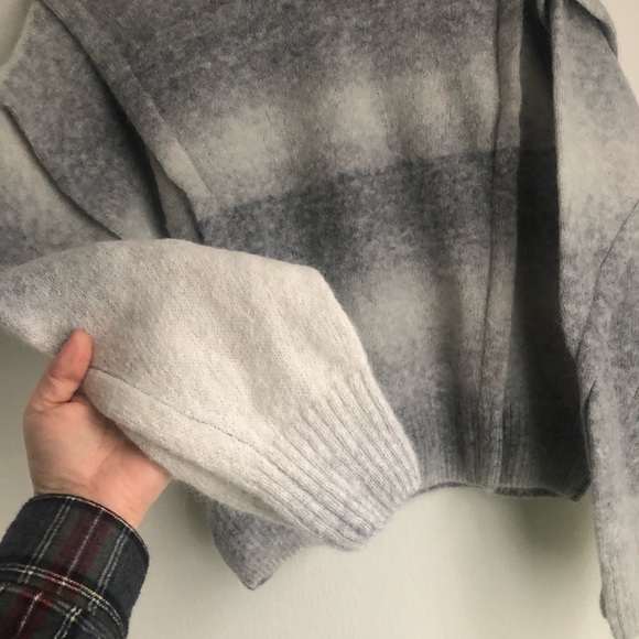 IRO Wool Alpaca Blend Valya Oversized Gray Ombre Pronounced Shoulder Sweater - Picture 7 of 10